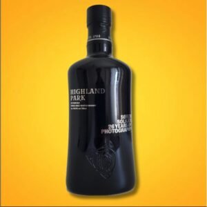 HIGHLAND PARK 26 YEAR SCOTCH - Image 1